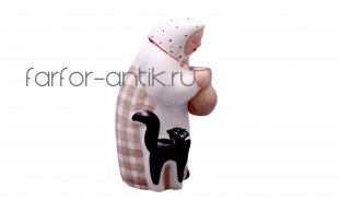Бабушка с котом и крынком молока
