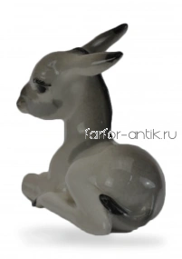 Ослик лежащий