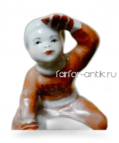Мальчик на спутнике