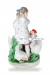 Девочка кормит кур