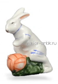 Заяц-футболист - Городницкий фарфоровый завод