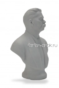 Бюст А.М. Горького