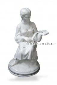 Девушка с венком