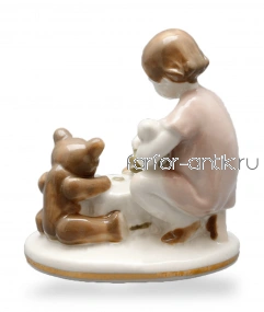 Девочка с кошкой