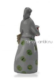 Девушка с бубликами