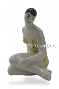 Купальщица
